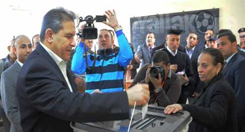 محدث.. مصدر: محاولات لإثناء أبوزيد عن استقالته بعد قرار ايقاف حل مجلس الأهلي 